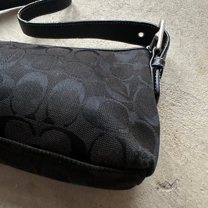 vintage y2k coach black baguette shoulder bag 4
