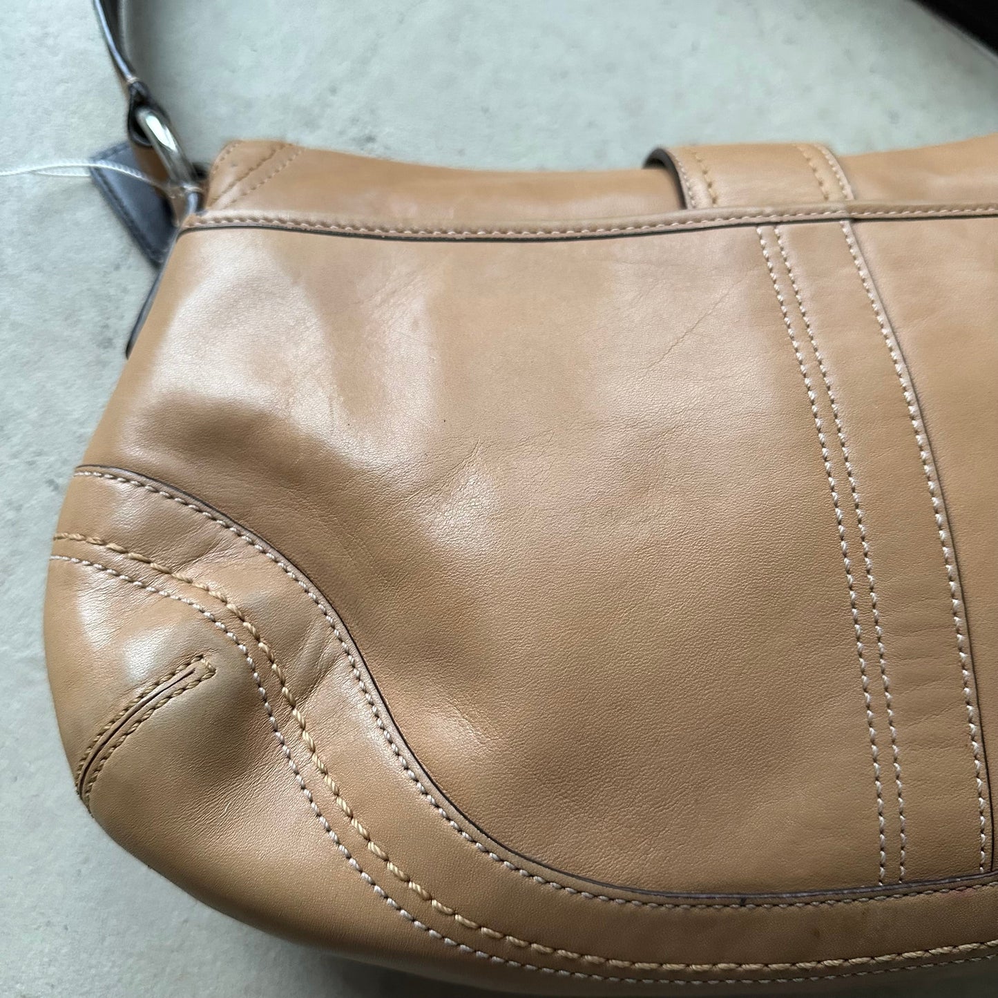 vintage y2k coach tan leather soho shoulder bag