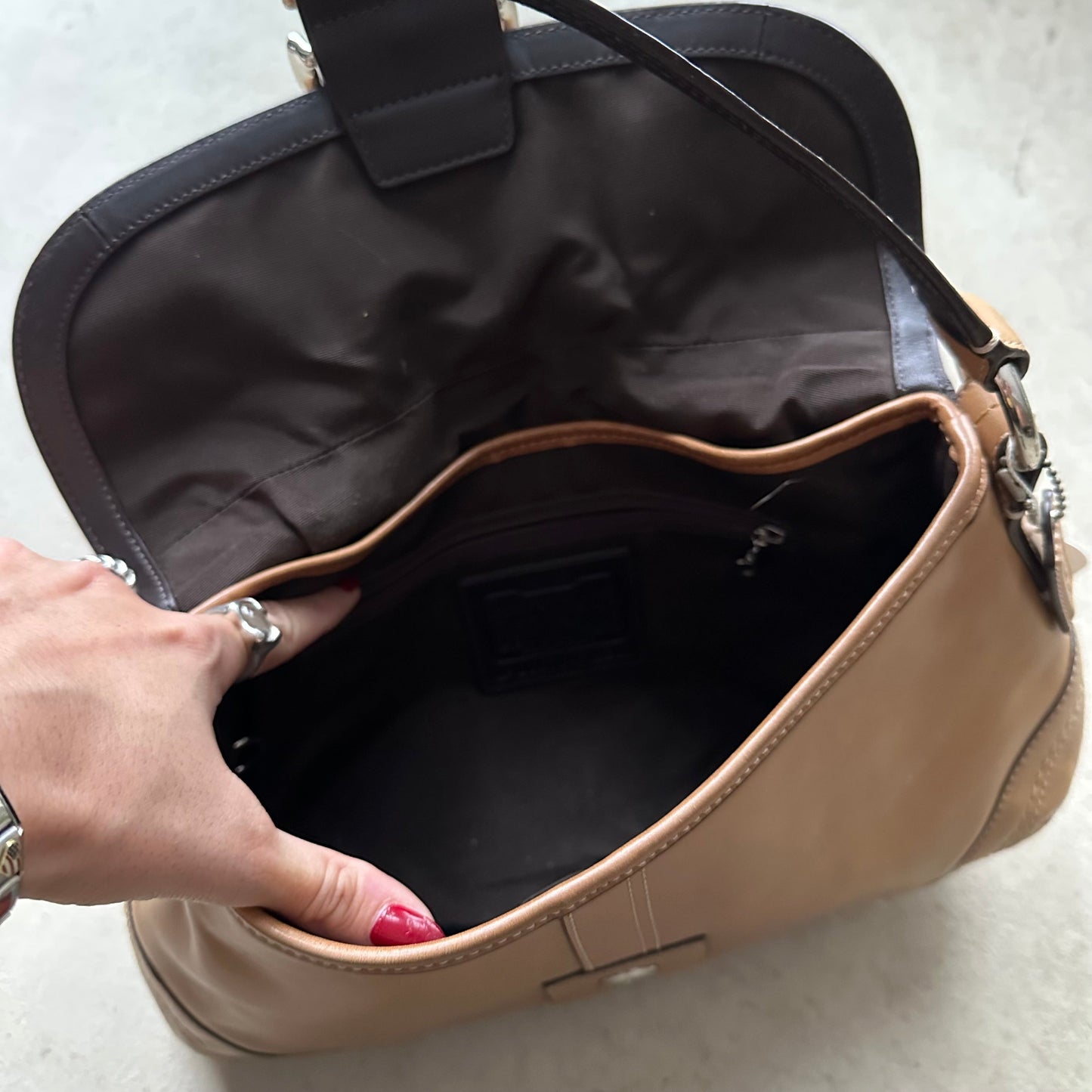 vintage y2k coach tan leather soho shoulder bag