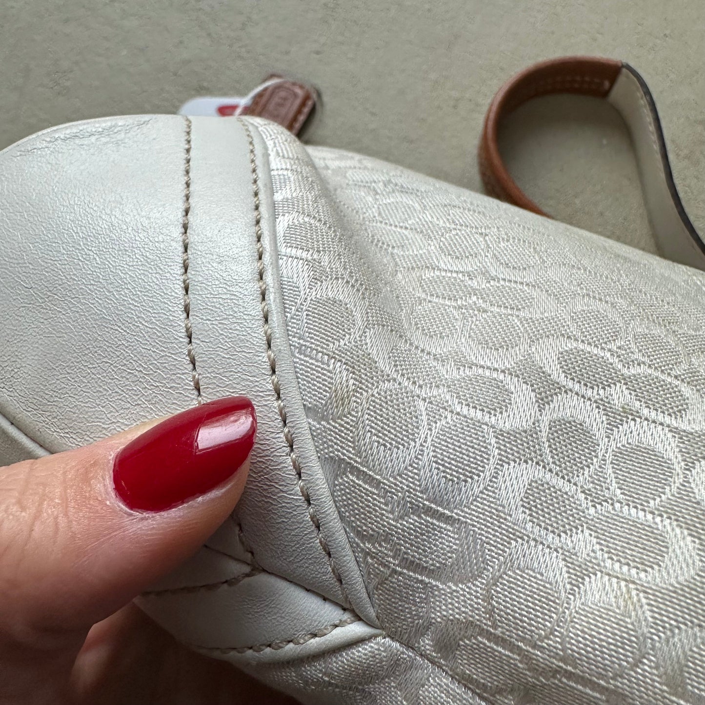 vintage y2k coach white mini soho shoulder bag 4