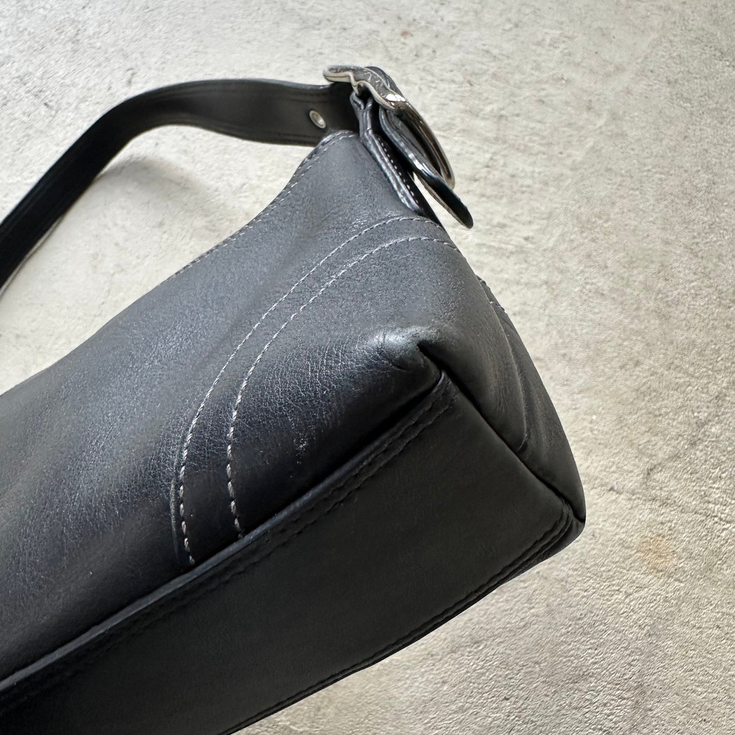 vintage y2k coach black leather baguette shoulder bag 4