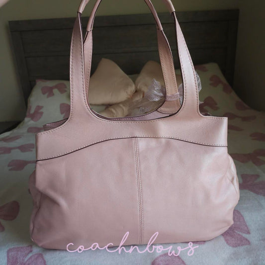 Vintage Coach Pearly Pink Coquette Shoulder Bag✨🔥
