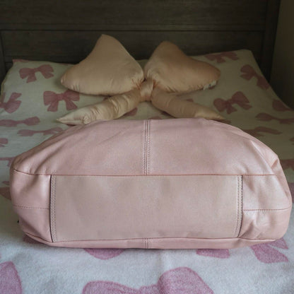 Vintage Coach Pearly Pink Coquette Shoulder Bag✨🔥