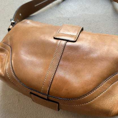 vintage y2k coach tan leather square soho shoulder bag