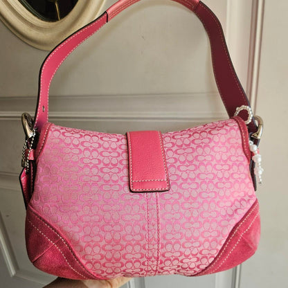 Vintage Coach Mini Soho Buckle Flap Pink Shoulder Purse🌺🩷