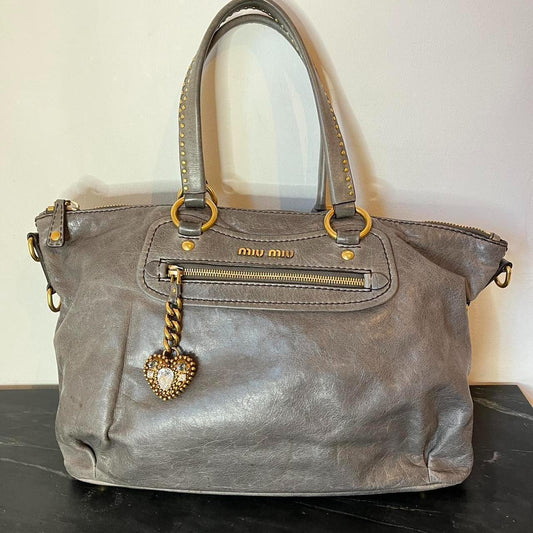 🍇💜PreOwned Miu Miu Studded 2000s Heart Charm Tote Leather Bag🍇💜