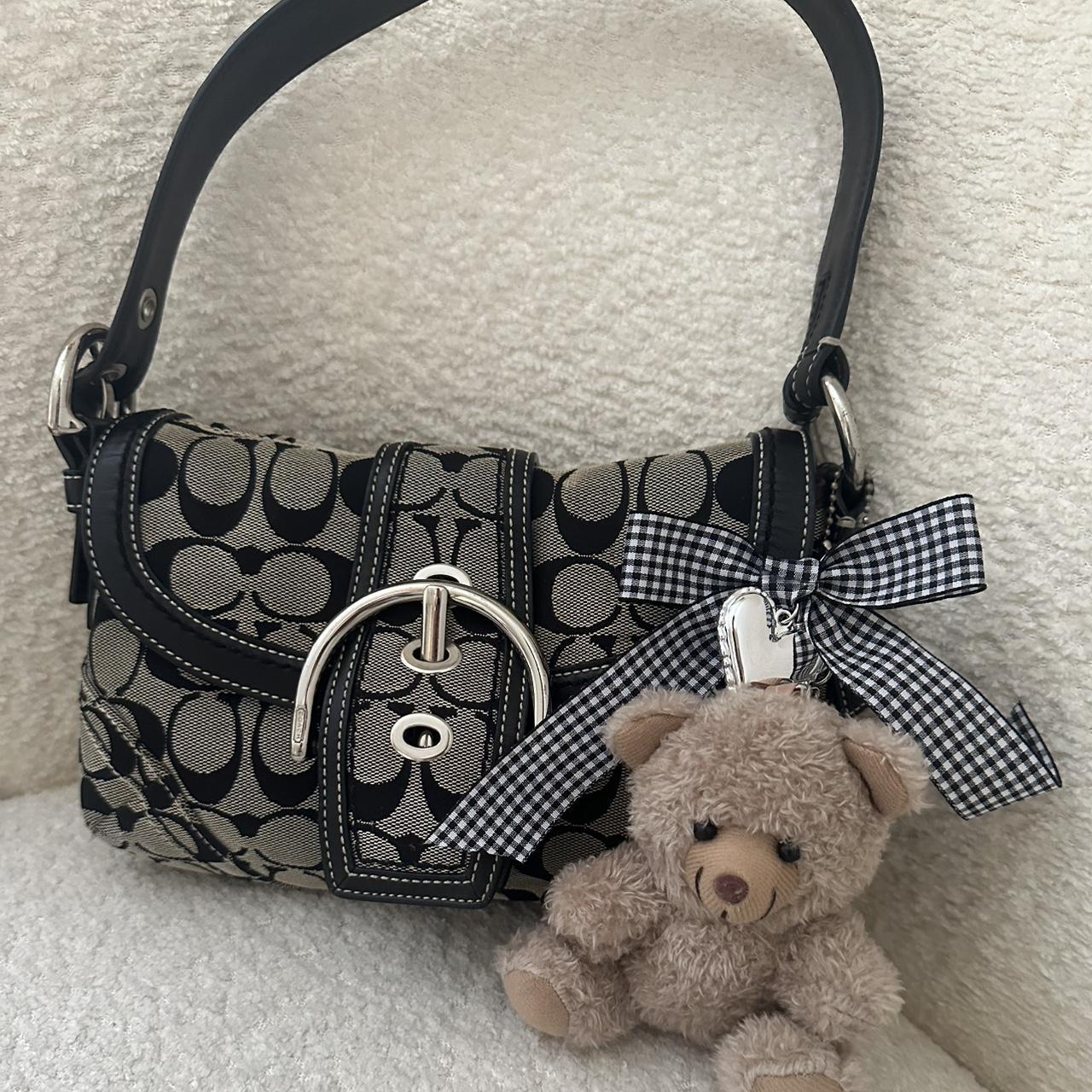 🩷🍒Vintage soho coach purse in light gray and black🩷🍒