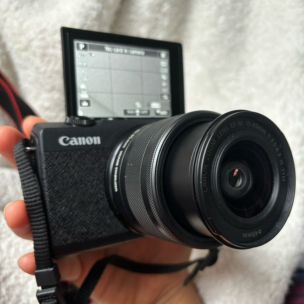 🍇 ₊˚💜 Canon EOS M200 📷🎀