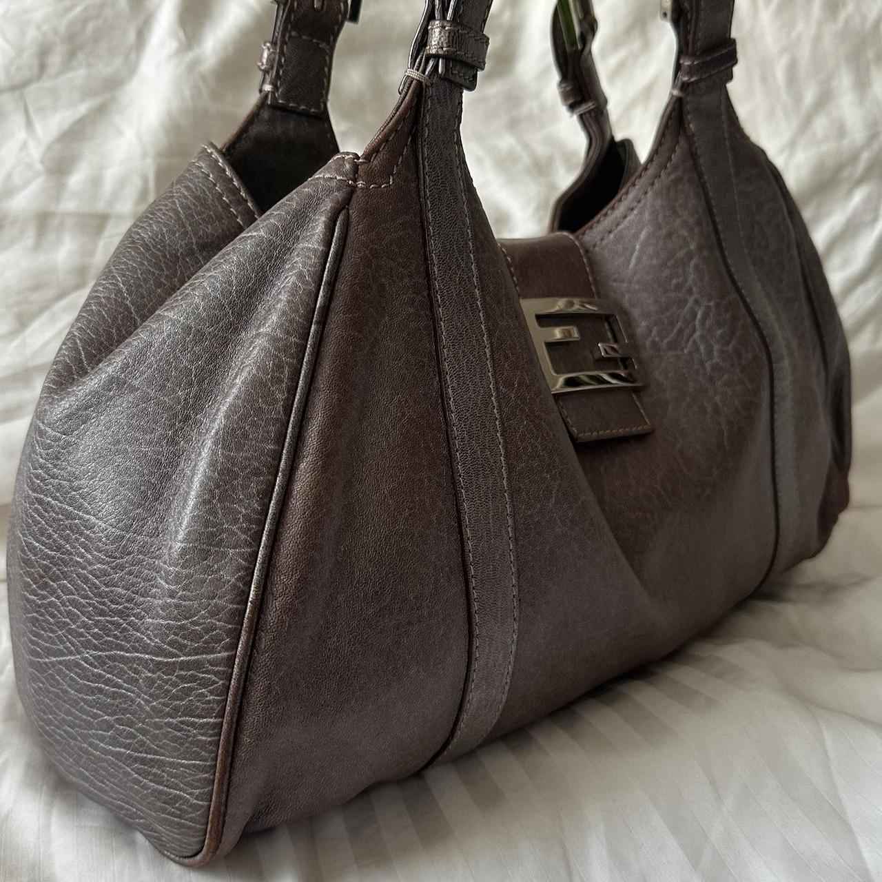 🩷🍒Preowned VINTAGE FENDI HOBO BAG✨🔥