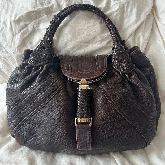🍇💜Preowned FENDI SPY BAG🍇💜